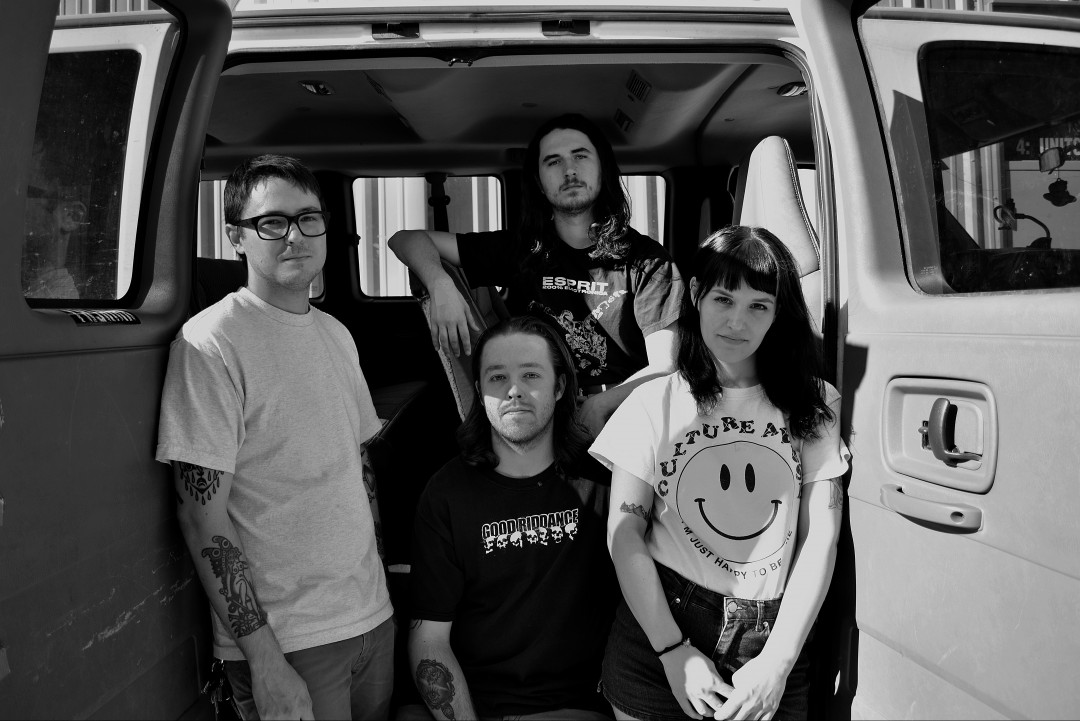 Gouge Away: "Ghost"