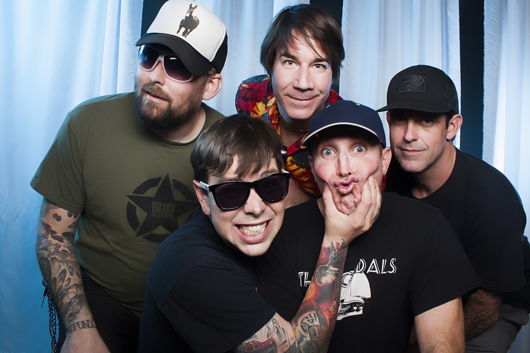 Guttermouth: "Saturday Truck Fever"