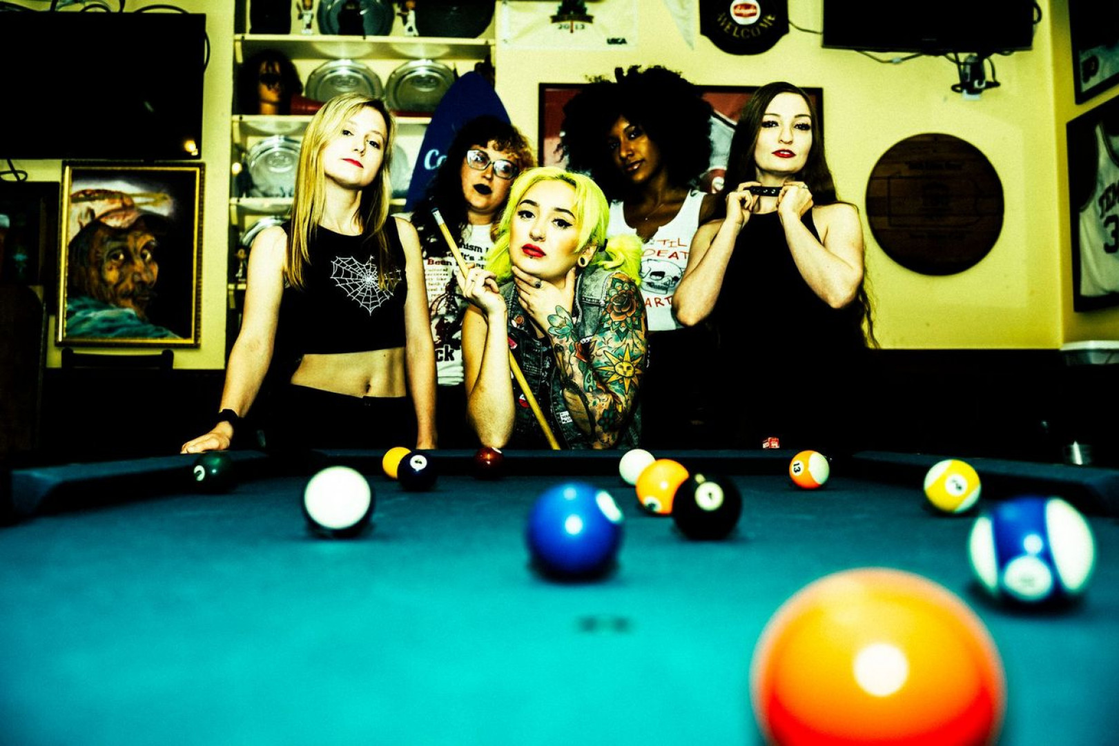 Vixen77 release video for "Fast Lane"