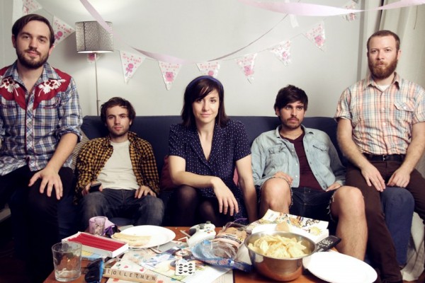 Laura Stevenson and the Cans