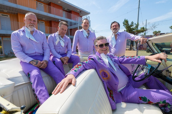 Me First and The Gimme Gimmes photographed by Alan Snodgrass