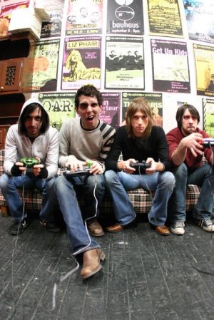 That's right. It's a picture of Midtown because Cobra Starship is f*@ng terrible.