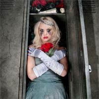 Falling in Reverse - The Drug in Me Is You