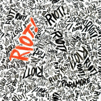 Paramore - Riot! (Cover Artwork)