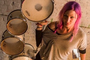 Jess Townsend teaches YOU how to play the drums