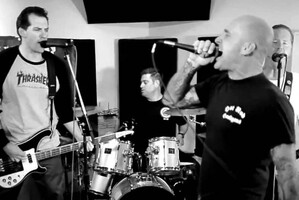 The Roadside Bombs: "War On Love"