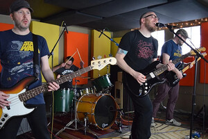 Smoking Popes: "I Know You Love Me" at Live! from The Rock Room
