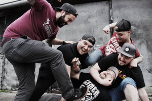 Charlie Bit My Finger: "Cow a Bunga"