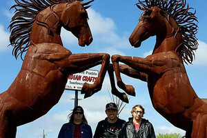 Flamingo Nosebleed play "Radiation Love" at LFTRR