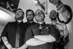 Russian Girlfriends: "Coke"