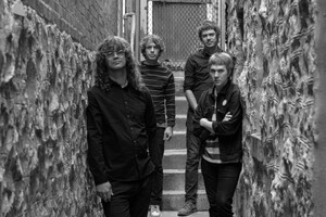 The Whiffs: "Shakin All Over"