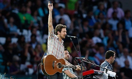 Frank Turner plays in Olympics opening ceremony