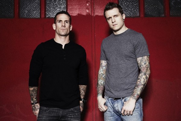 I Am War (Atreyu, Bleeding Through): 'Outlive You All'