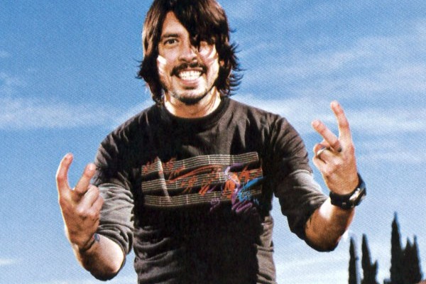 Dave Grohl comments on Foo Fighters hiatus