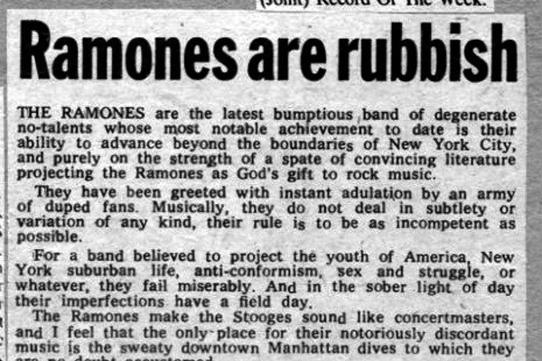 Morrissey takes back his criticisms of the Ramones