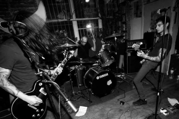 Verses Narrow: "Run Down" (Converse Rubber Tracks Session)