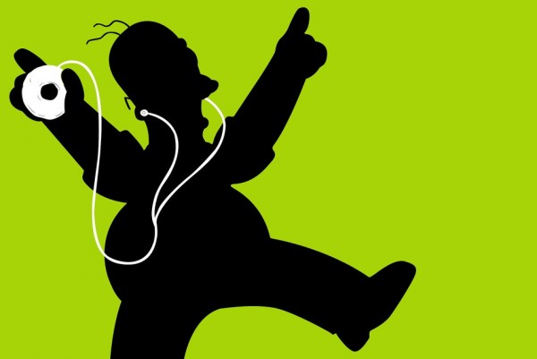 Digital overtakes physical sales for the first time; music industry growing again