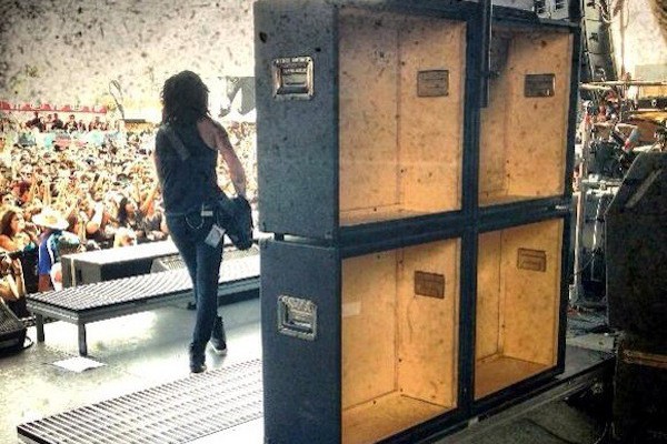Bronx drummer calls out Warped band for using "fake amps"