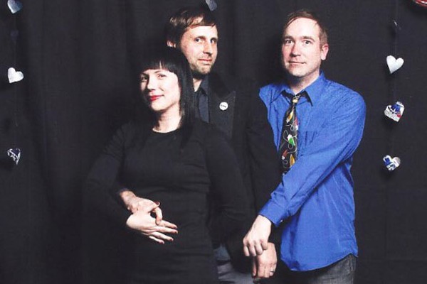 Daylight Robbery: 'Distant Shores' 7-inch