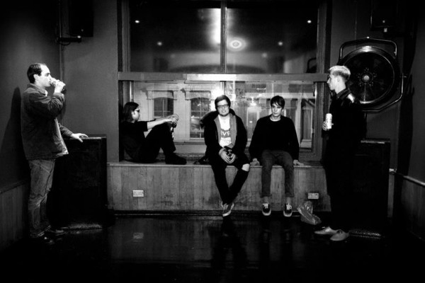 Eagulls: "Requiem" (Killing Joke)