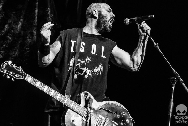Tim Armstrong to release 'Tim Timebomb' 7-inch series