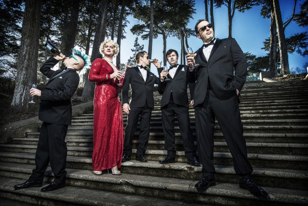 Me First and the Gimme Gimmes: "Straight Up" (Paula Abdul)
