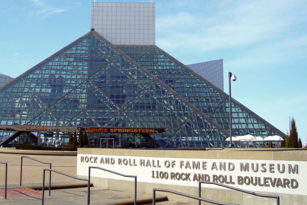 Green Day, Nine Inch Nails, N.W.A, the Smiths, Lou Reed, Sting nominated for Rock Hall