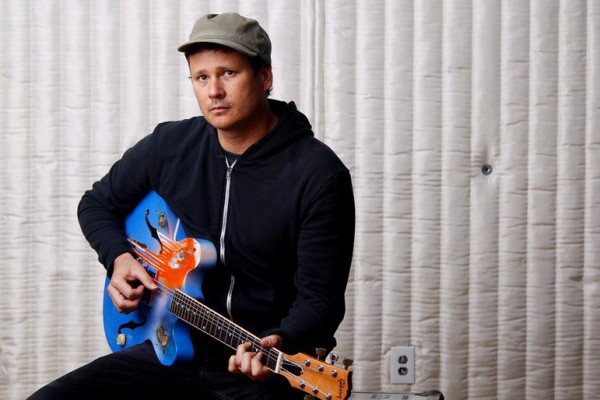 Tom DeLonge: "New World"