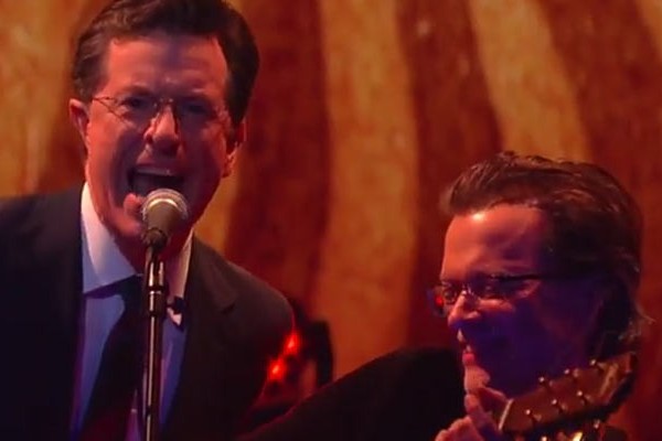Stephen Colbert, Violent Femmes perform "Blister in the Sun"