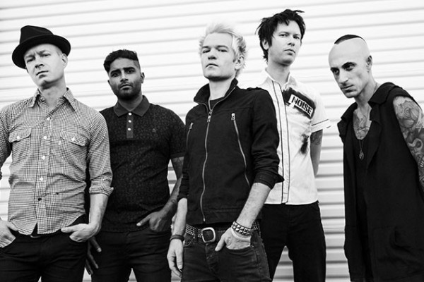 Hopeless Records signs Sum 41, will be releasing next record