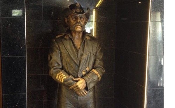 Statue of Lemmy erected at Rainbow Bar and Grill