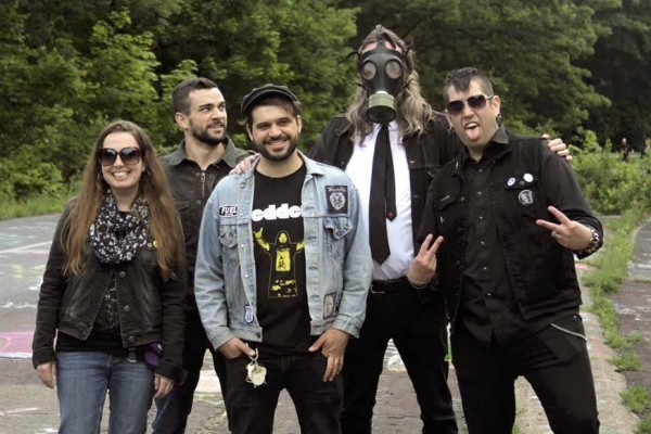 Listen to the Punknews Mischief Brew Special