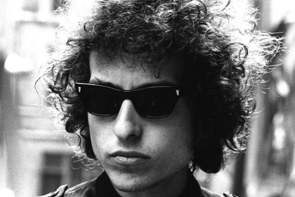 Bob Dylan Sells Entire Catalog to Universal for $300 million