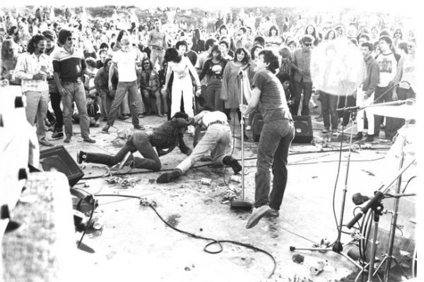 Dez Cadena and Ron Reyes to team up for two shows,CJ Ramone opens
