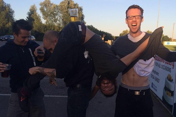 On A Hiding To Nothing: "London Road, Mate" (Punknews Exclusive)