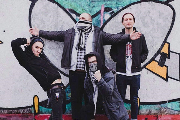 Uniforms announce new 7-inch