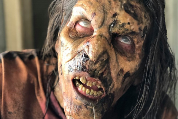 London May appears as zombie in Pink Sweat$ video