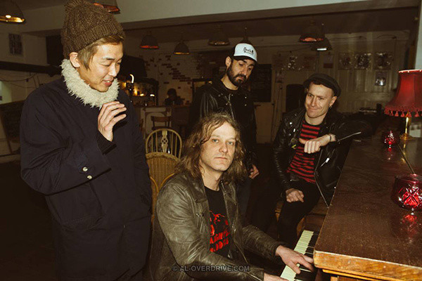 Los Pepes stream new EP "Automatic/ Here Comes The Darkness"