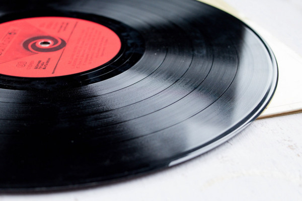 Vinyl to out sell CDs in 2019