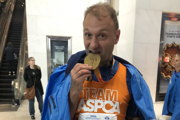 John DeDomenici runs New York Marathon, raises money for ASPCA