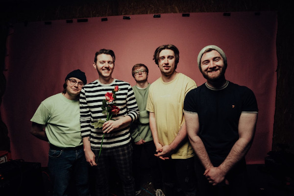 WRTHLESS release "Dislike" video