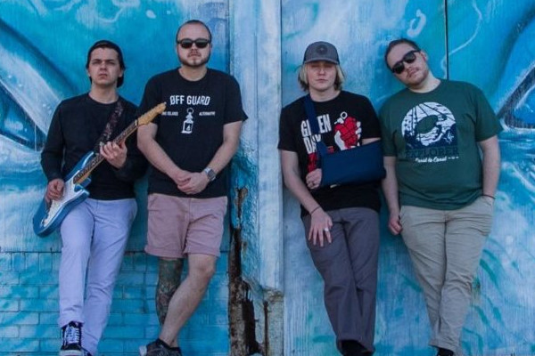 FRND CRCL release "Complications" video