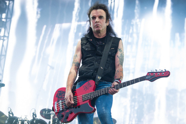 Simon Gallup has left The Cure