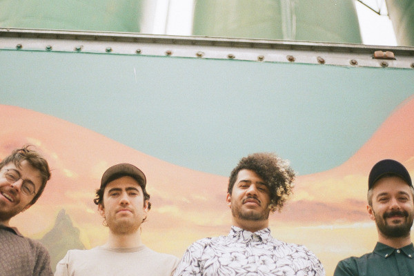 Gulfer release "Neighbours" video