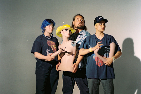 Guppy release "Aliens" video
