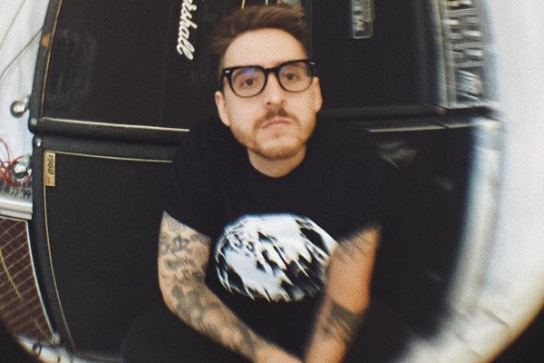 Dazy announces new album, releases "Split" video