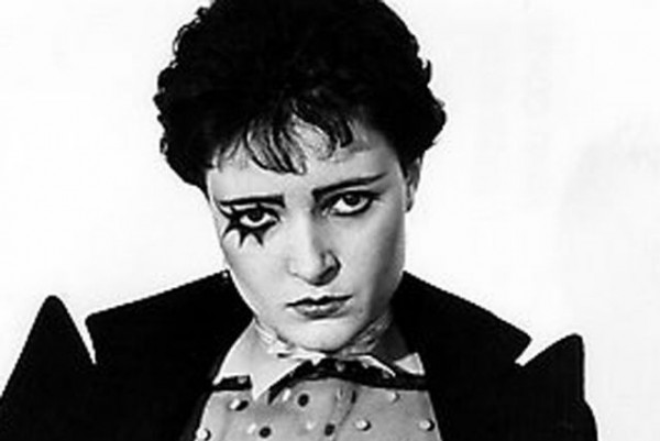 Siouxsie Sioux to play first show in a decade