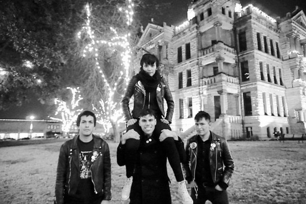 Generacion Suicida announce US tour