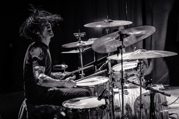 Alkaline Trio announces Atom Willard as new drummer