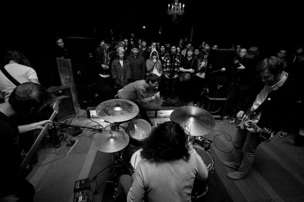 Caravels to reissue 'Lacuna', announce reunion show